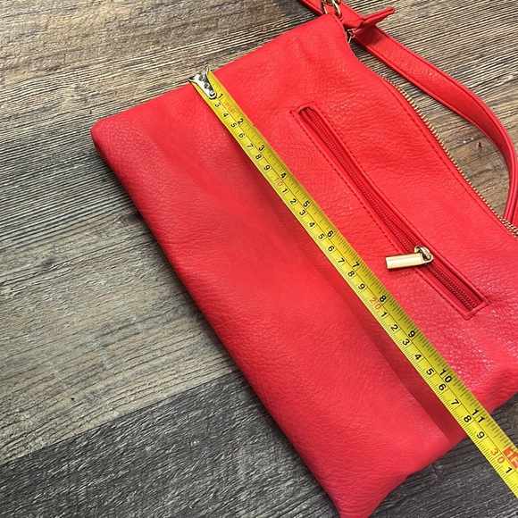 Red handbag - Picture 7 of 7